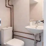 Apartment - Light Filled With Terrace *