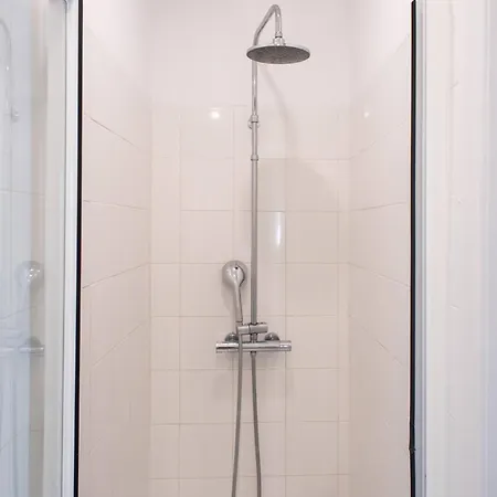 - Light Filled With Terrace