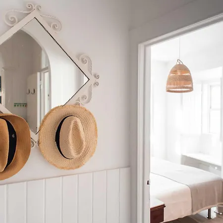 - Light Filled With Terrace Apartman *