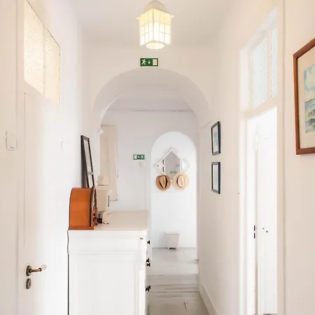 Apartman - Light Filled With Terrace