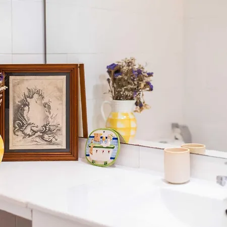 Apartman - Light Filled With Terrace *