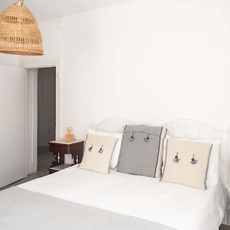 Daire - Light Filled With Terrace Ericeira