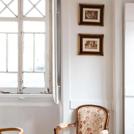 - Light Filled With Terrace * Ericeira