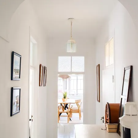 Apartment - Light Filled With Terrace Ericeira