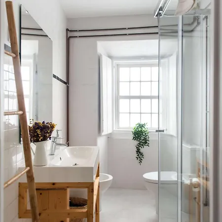 Apartman - Light Filled With Terrace *