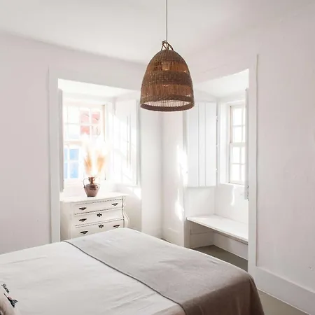 Daire - Light Filled With Terrace *