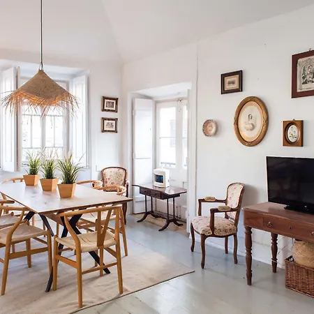 - Light Filled With Terrace Apartman *