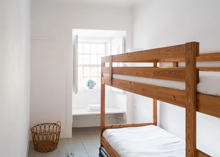 - Light Filled With Terrace * Ericeira