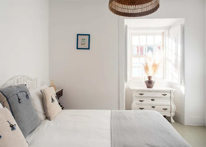 - Light Filled With Terrace *