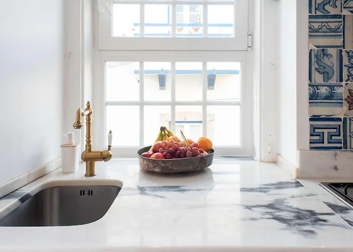 - Light Filled With Terrace * Ericeira