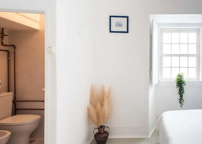 - Light Filled With Terrace * Ericeira