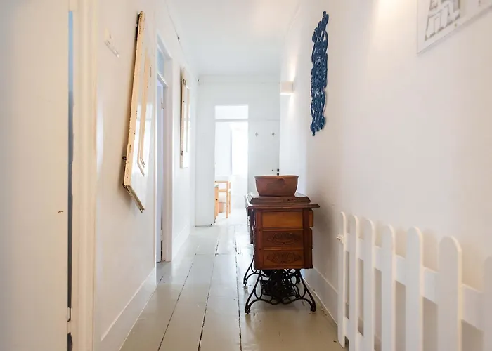 - Light Filled With Terrace