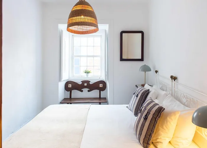 - Light Filled With Terrace *